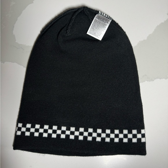 Vans Off The Wall Classic Drop V Knit Cuff Beanie - Picture 4 of 6